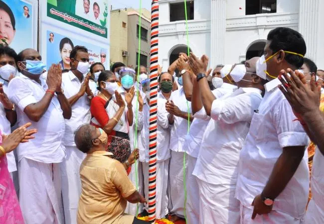 admk party 49 th anniversary deputy cm ops flag 